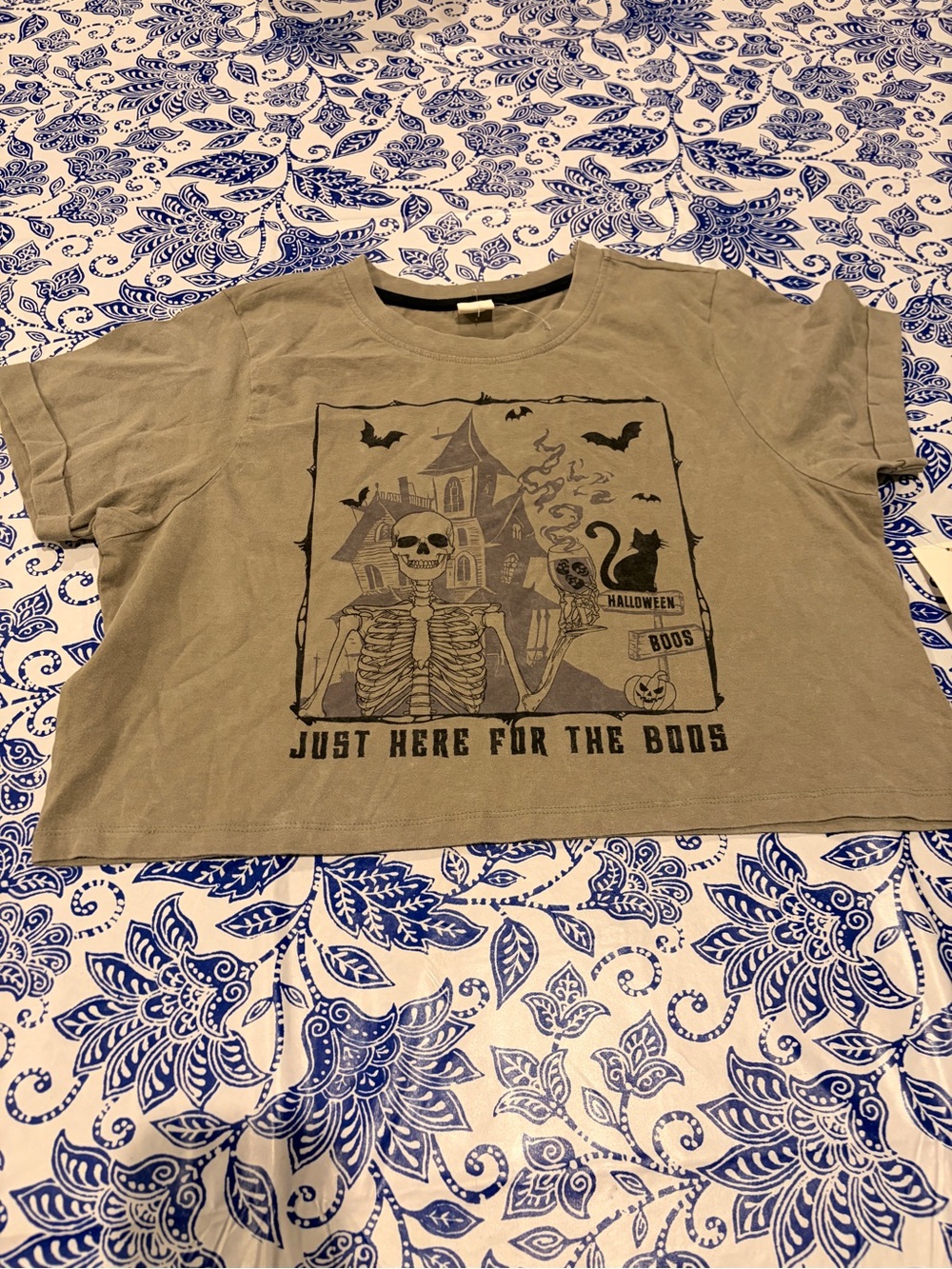 NWT La Luna Women’s XS Olive Graphic Halloween Tee - "Just Here For The Boos"